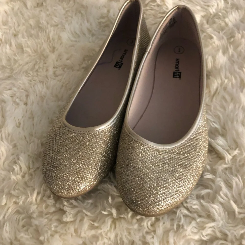 𝅺gold flats